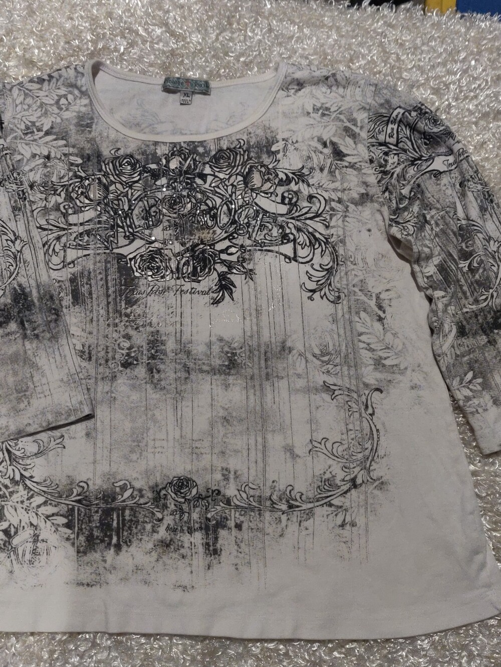 Women’s Graphic White Floral Three Quarter Sleeve Top Vintage Suzie Size L - Picture 1 of 11